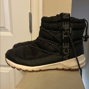 The North Face Black Winter Boots